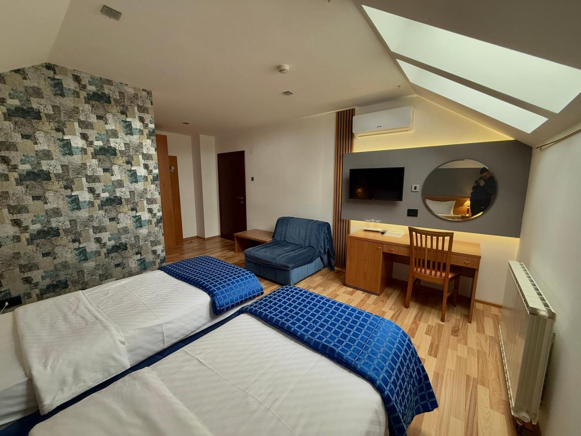 Motel M Vlasenica Extérieur photo
