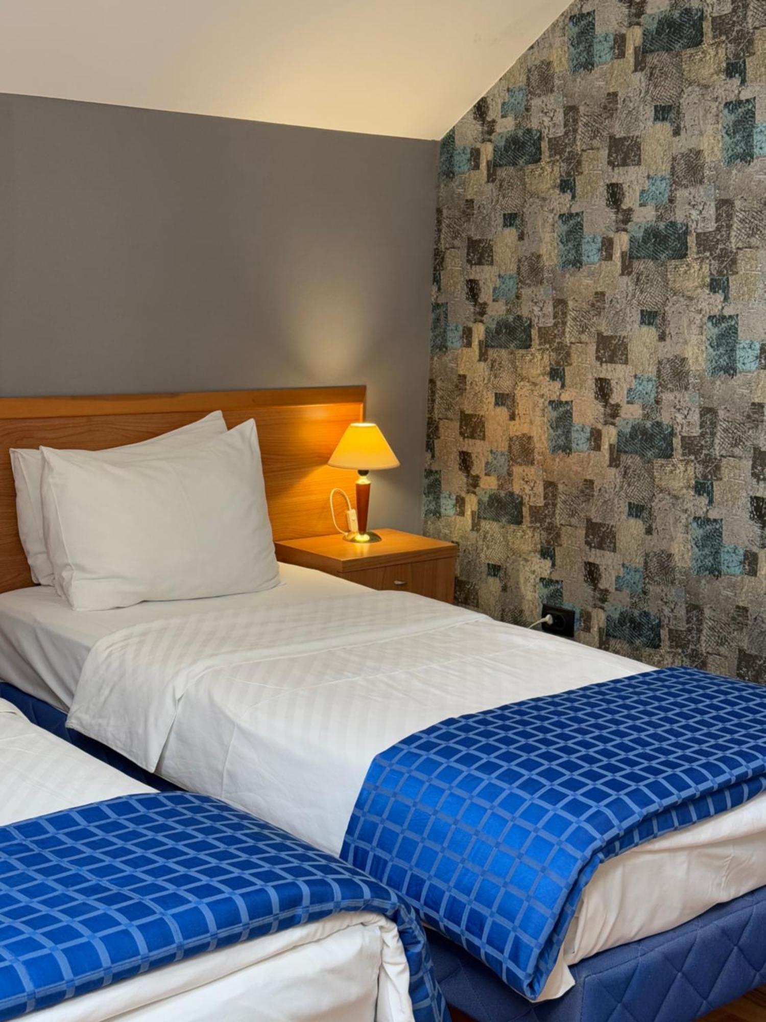 Motel M Vlasenica Extérieur photo