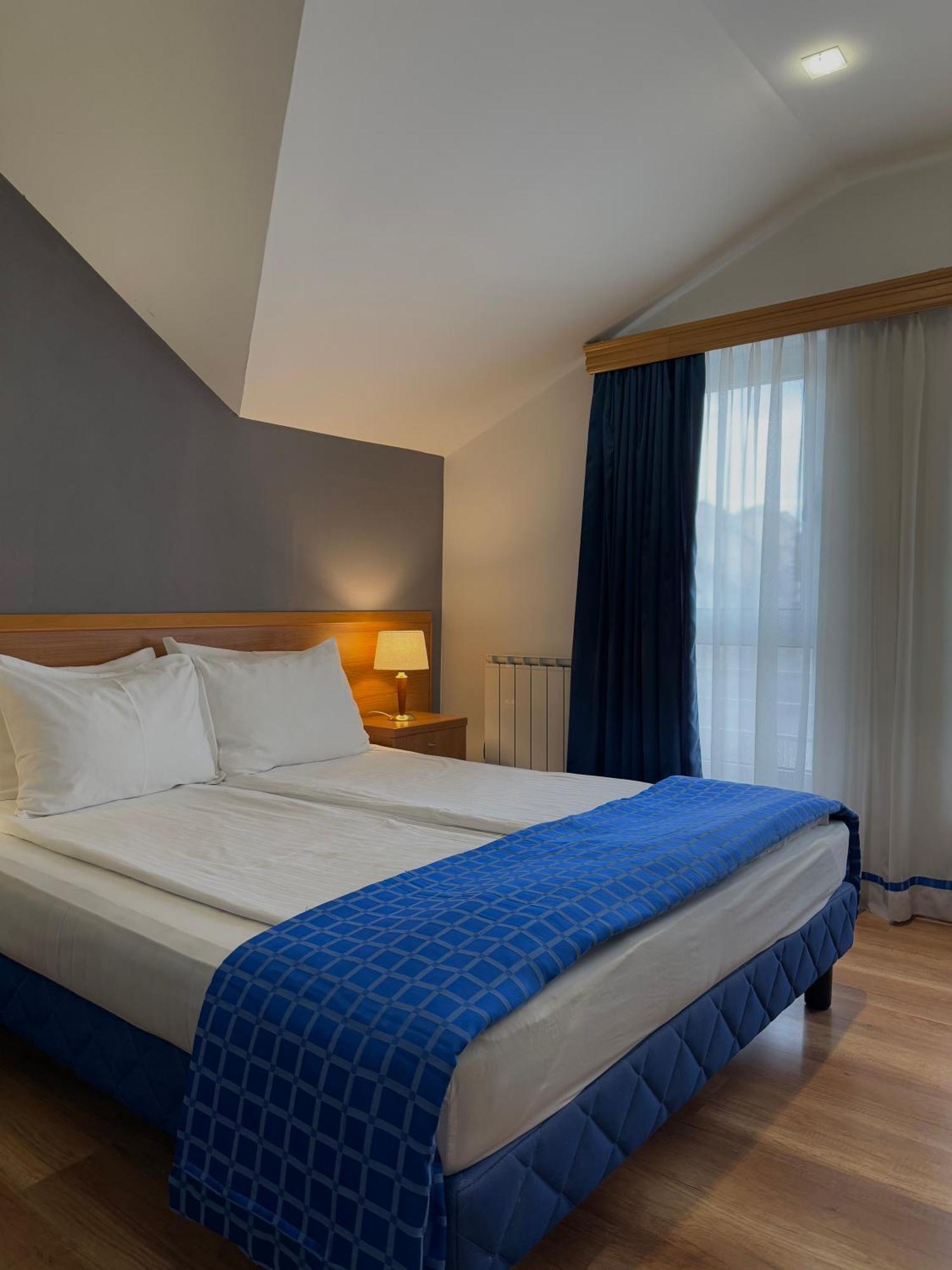 Motel M Vlasenica Extérieur photo