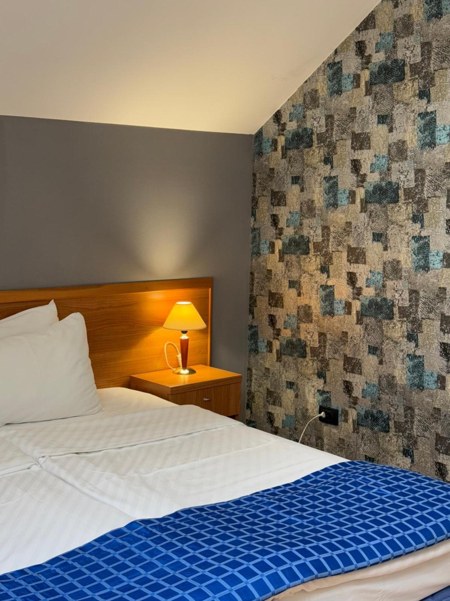 Motel M Vlasenica Extérieur photo