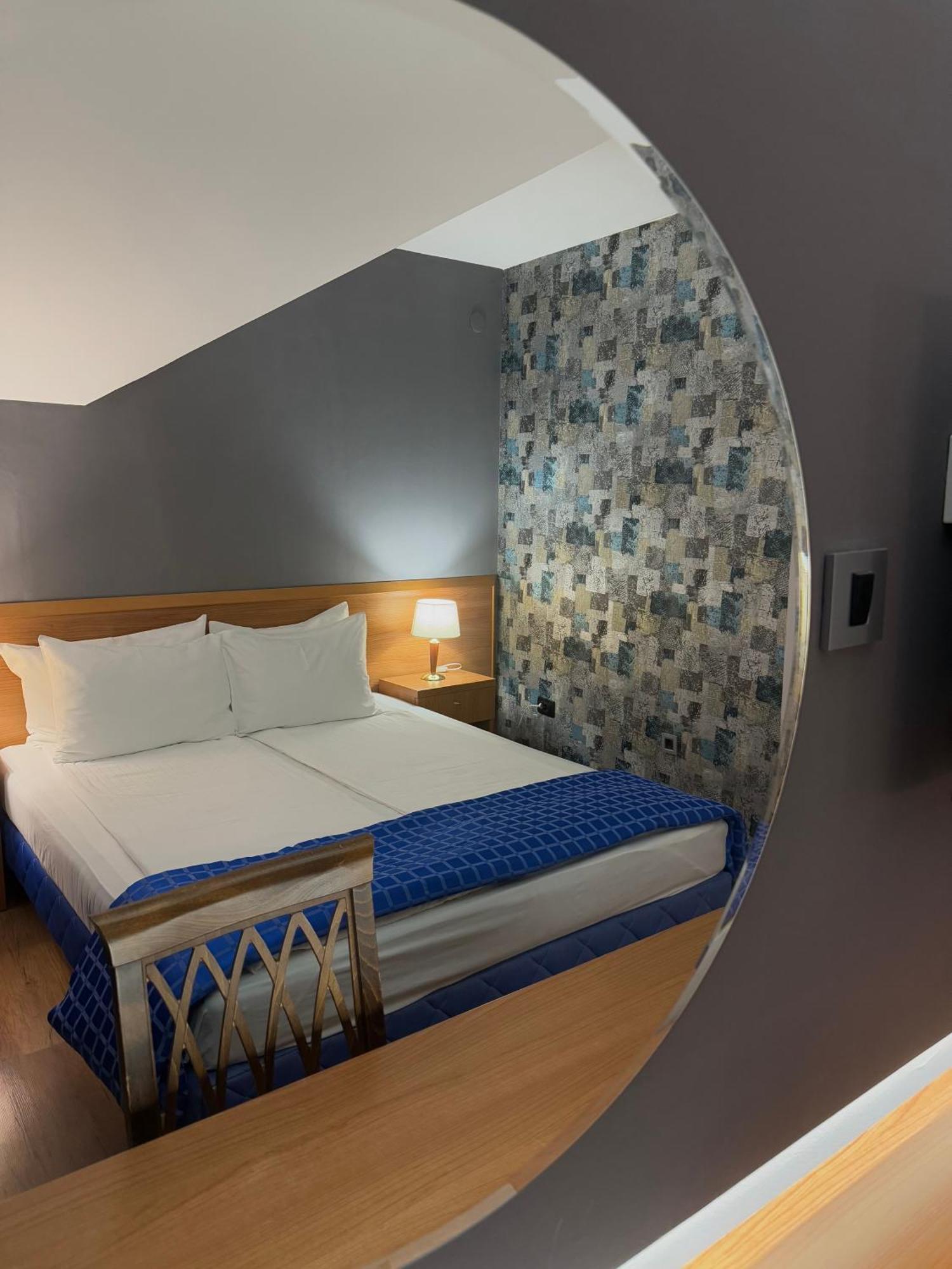 Motel M Vlasenica Extérieur photo